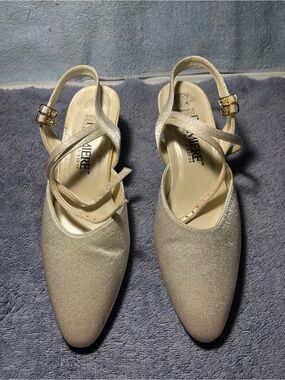 Seychelles Pearl Ivory Slingback Pointed-Toe Heels